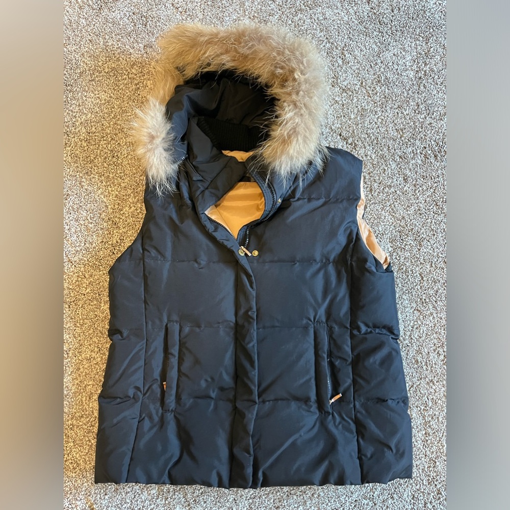 Liz Claiborne Navy Puffer Vest with Faux Fur Trim